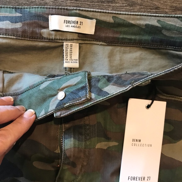 NWT Forever 21 Camo Skirt - Picture 3 of 4